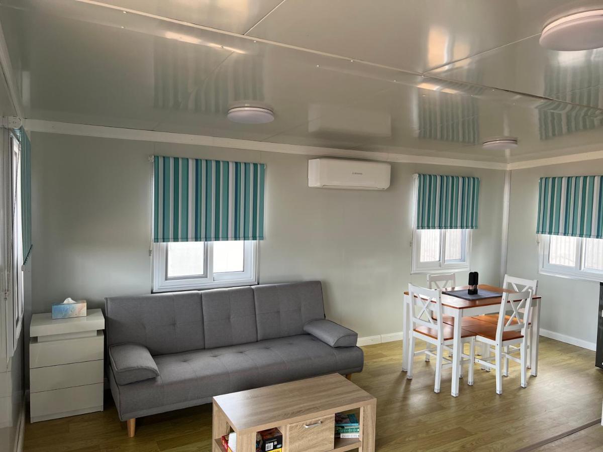 White Cliffs Self Contained Cabin Accommodation Eksteriør billede