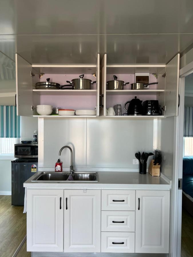 White Cliffs Self Contained Cabin Accommodation Eksteriør billede