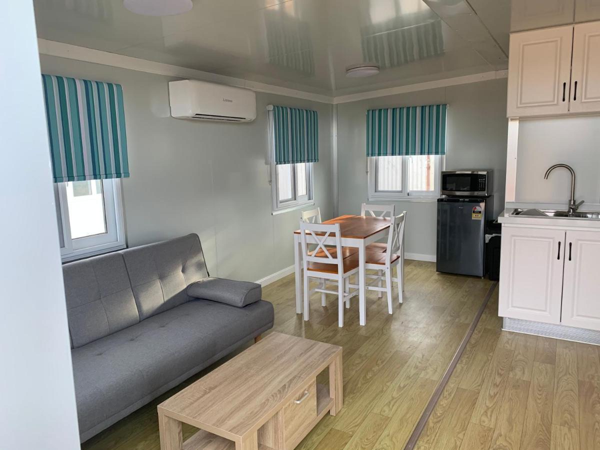 White Cliffs Self Contained Cabin Accommodation Eksteriør billede