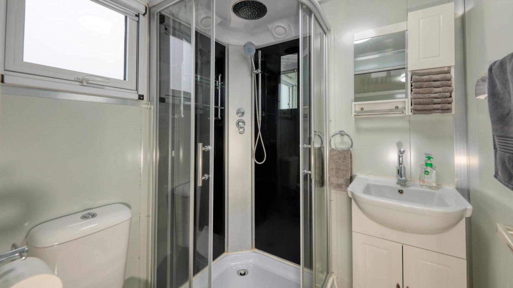 White Cliffs Self Contained Cabin Accommodation Eksteriør billede